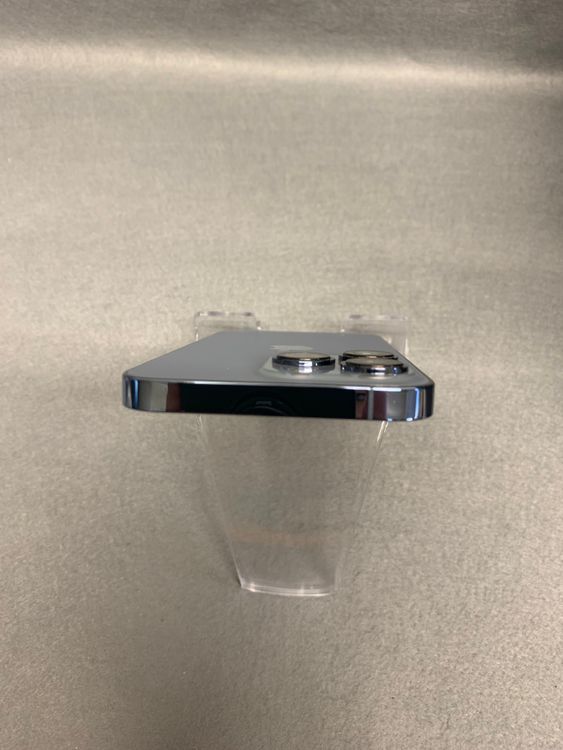 ���ʡ������ǡ�SIM�ե꡼��iPhone13pro 512GB ������֥롼��