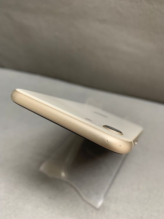 ���� ������ SIM�ե꡼ iPhoneSE �裳���� 64GB �������饤�ȿ�
