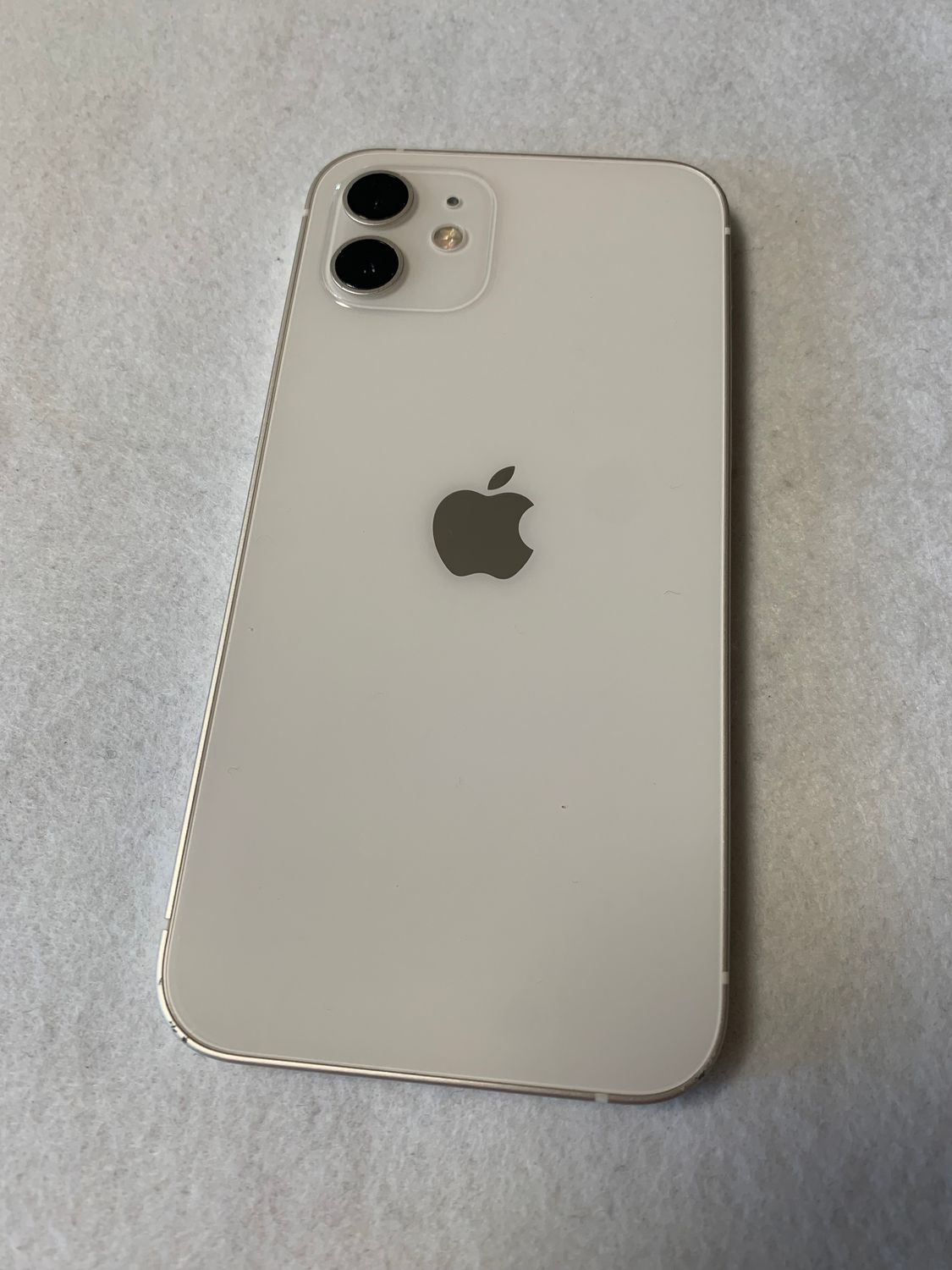 ムスビー｜美品 国内版 simフリー iPhone12 128GB バッテリー97