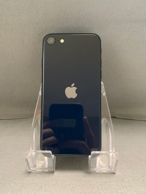 ���� ������ SIM�ե꡼ iPhoneSE ��3���� 128GB �ߥåɥʥ��ȿ�