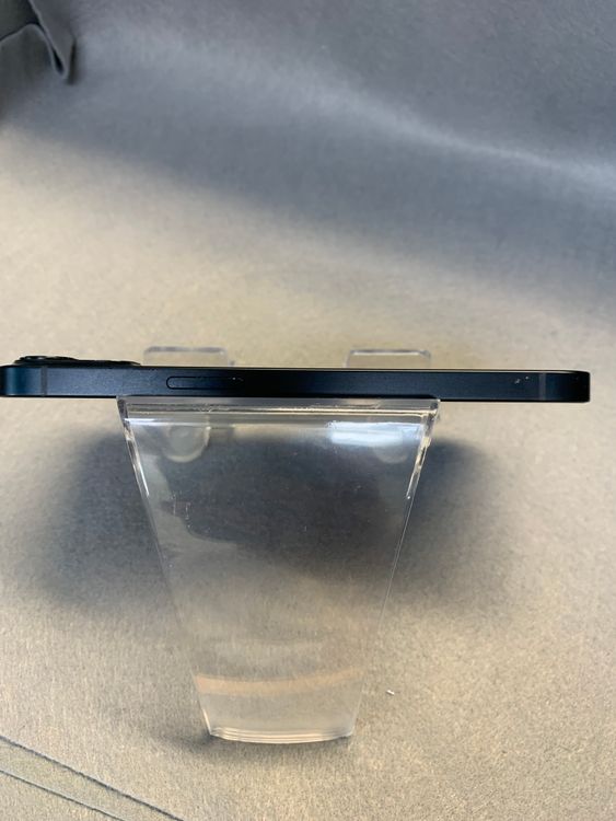 ���ʡ������ǡ�SIM�ե꡼��iPhone13 256GB �֥롼��