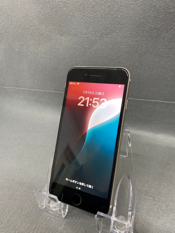 ���ʡ������ǡ�SIM�ե꡼��iPhoneSE����3����  64GB ���������饤�ȿ�
