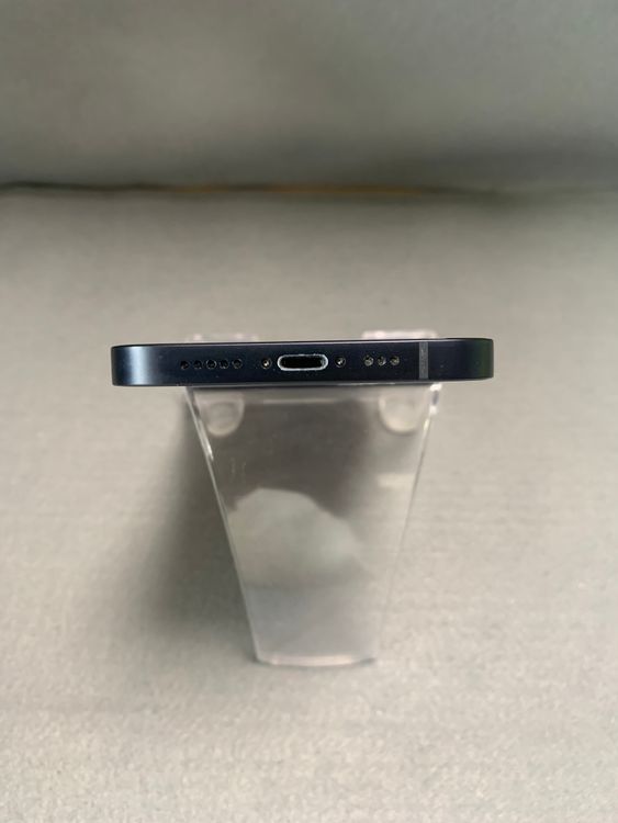 超美品 国内版 SIMフリー iPhone 12 64GB ブラック色