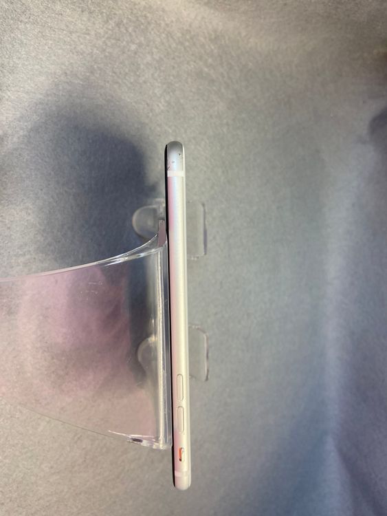 ���ʡ������ǡ�SIM�ե꡼��iPhoneSE����2�塡 64GB���ۥ磻�ȿ�