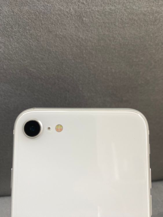 ���ʡ������ǡ�SIM�ե꡼��iPhoneSE ��2���� 64GB �ۥ磻�ȿ�