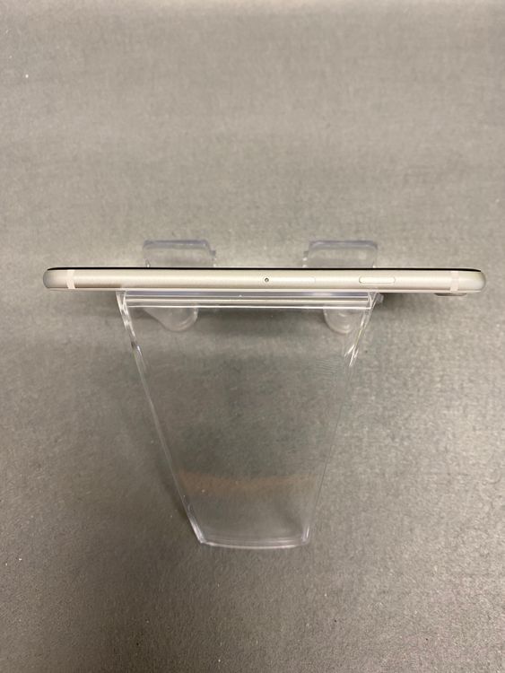 ���ʡ������ǡ�SIM�ե꡼��iPhoneSE�裲���� 256GB �ۥ磻�ȿ�