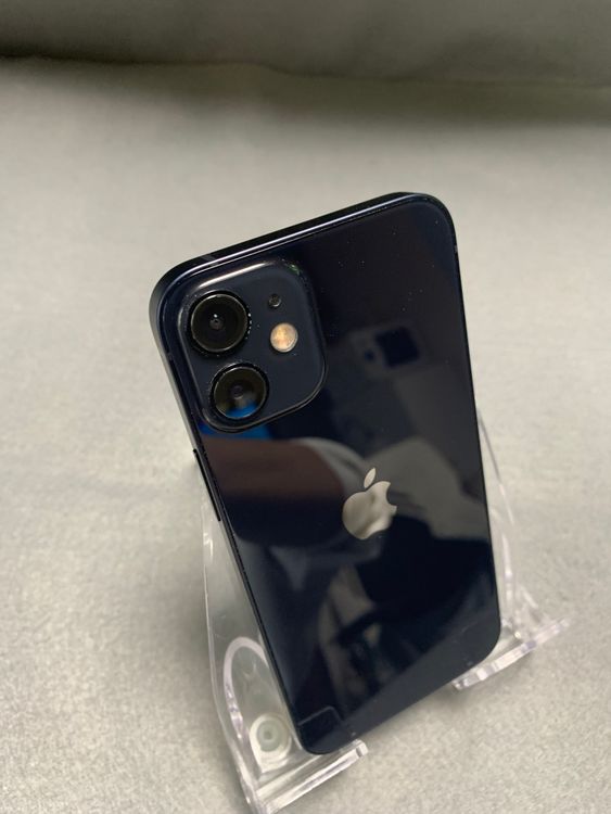 美品 国内版 SIMフリー iPhone12 mini 64GB ブラック色