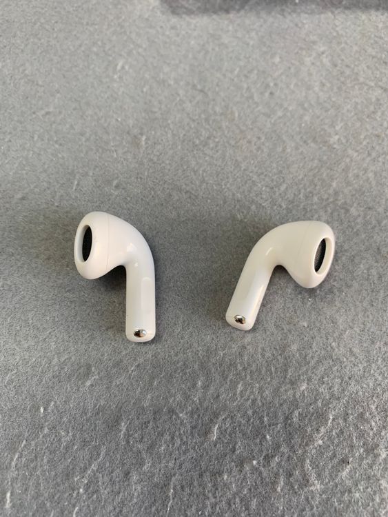 ���� AirPods ��4���� �Υ�������󥻥����ܥ�ǥ�