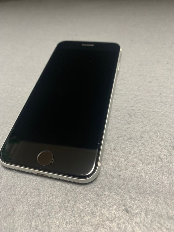 ���� ������ SIM�ե꡼ iPhoneSE ��2���� 64GB �ۥ磻�ȿ�