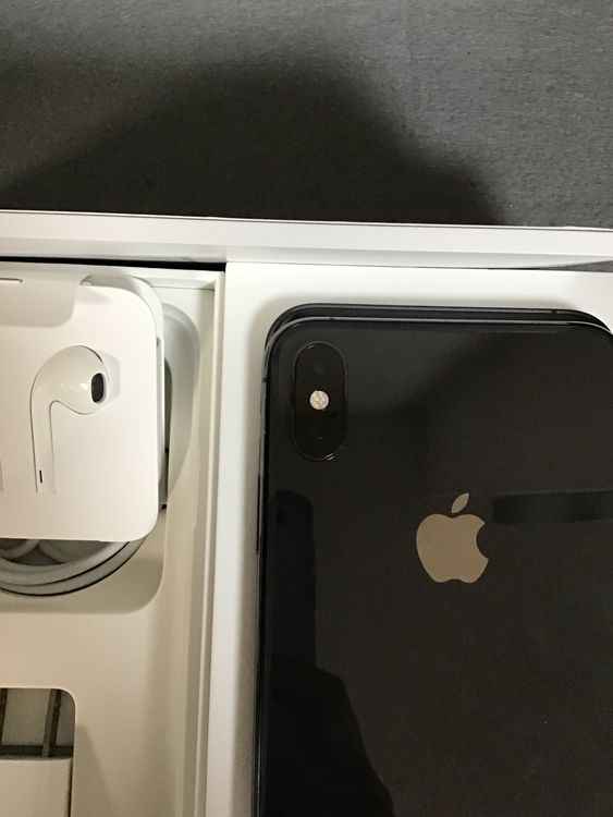 ĶʡǡSIMե꡼iPhoneXs Max  64GB ڡ쥤