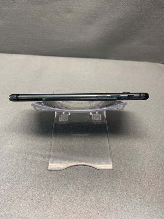 ����ʡ������ǡ�SIM�ե꡼��iPhone7 128GB �֥�å���