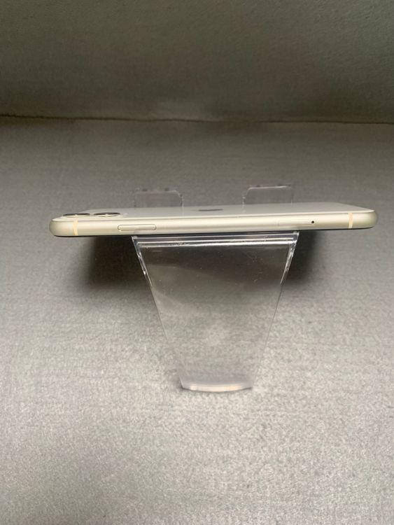 ������� ������ SIM�ե꡼ iPhone11 64GB �ۥ磻�ȿ�