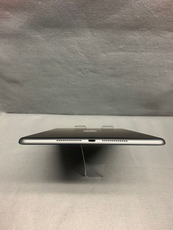 Ķ���ʡ������ǡ�iPad ��9���塡 64GB Wi-Fi�ǡ����ڡ������쥤��