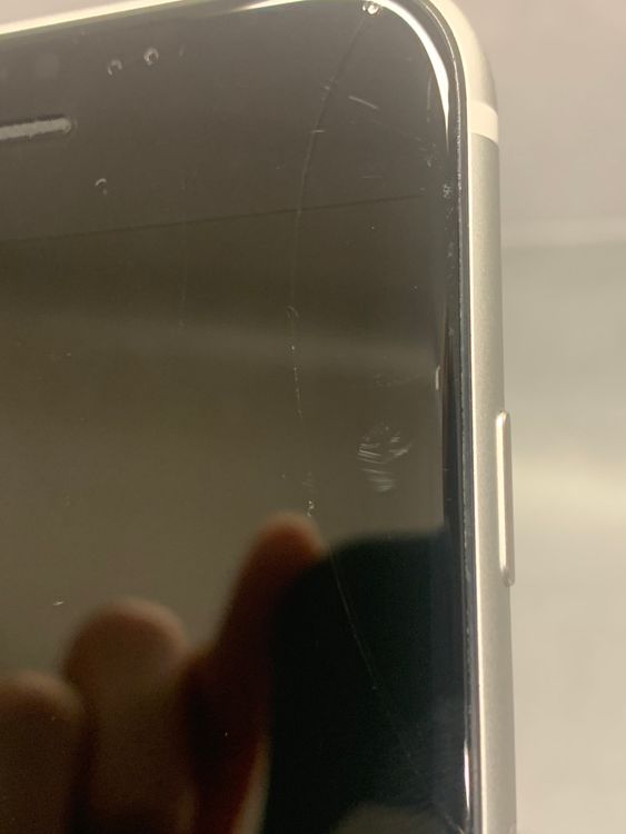 ������š������ǡ�SIM�ե꡼��iPhoneSE ��2���塡 128GB �ۥ磻�ȿ�