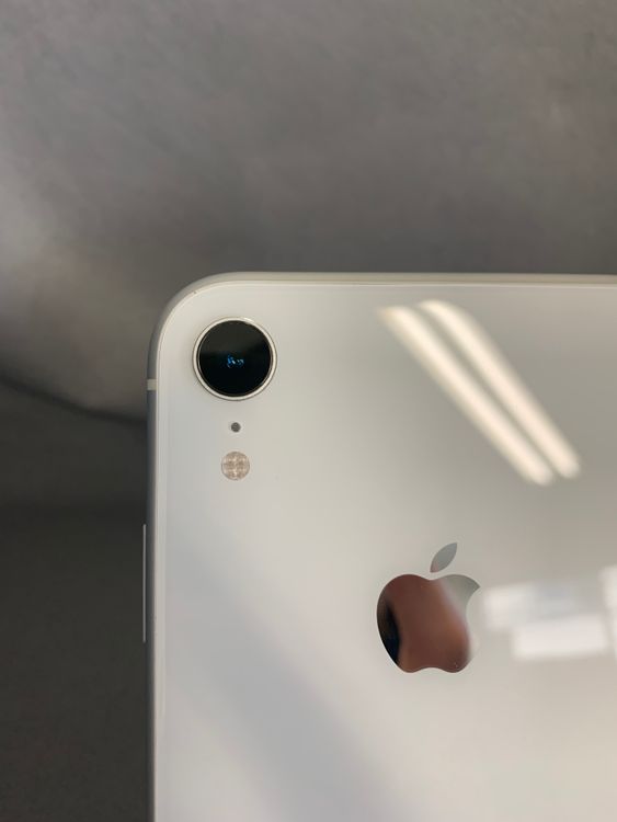 Ķ���ʡ������ǡ�SIM�ե꡼��iPhoneXR 128GB �ۥ磻�ȿ�
