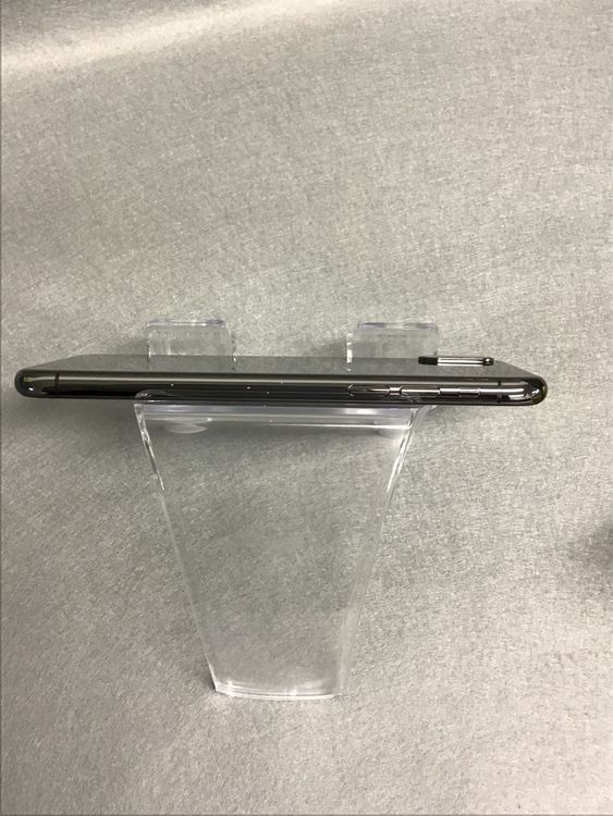 ���� ������ SIM�ե꡼��iPhoneX  64GB ���ڡ������쥤��