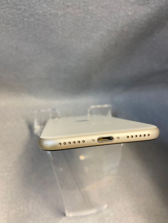 ��� ������ SIM�ե꡼ iPhone SE ��3���塡64GB �������饤�ȿ�