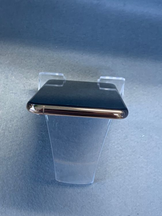 ���ʡ������ǡ�SIM�ե꡼��iPhone11 ProMax 256GB ������ɿ�