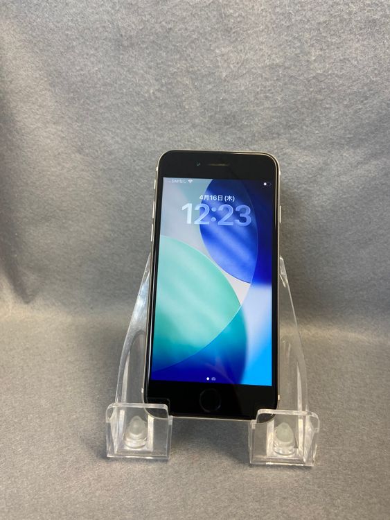 ���ʡ������ǡ�SIM�ե꡼��iPhoneSE ��3���塡64GB �������饤�ȿ�