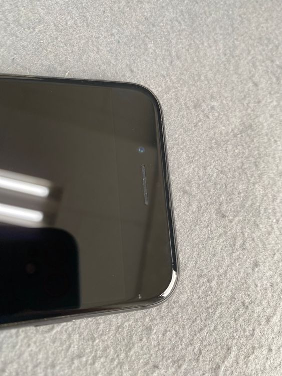 ���� ������ ��SIM�ե꡼ iPhone8 64GB ���ڡ������쥤��