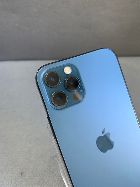 Ķ���� ������ SIM�ե꡼ iPhone12 Pro 256GB �ѥ��ե��å��֥롼��