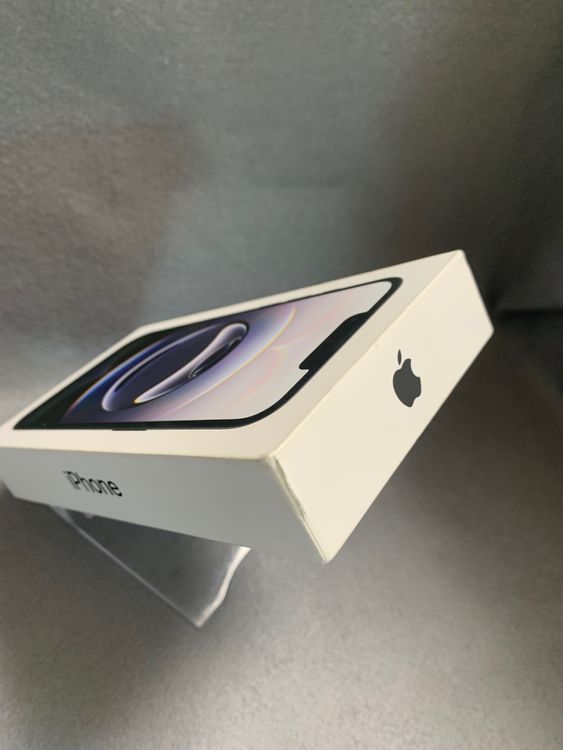 Ʊ Appleȥ SIMե꡼ iPhone16e 128GB ֥å ݾͭ