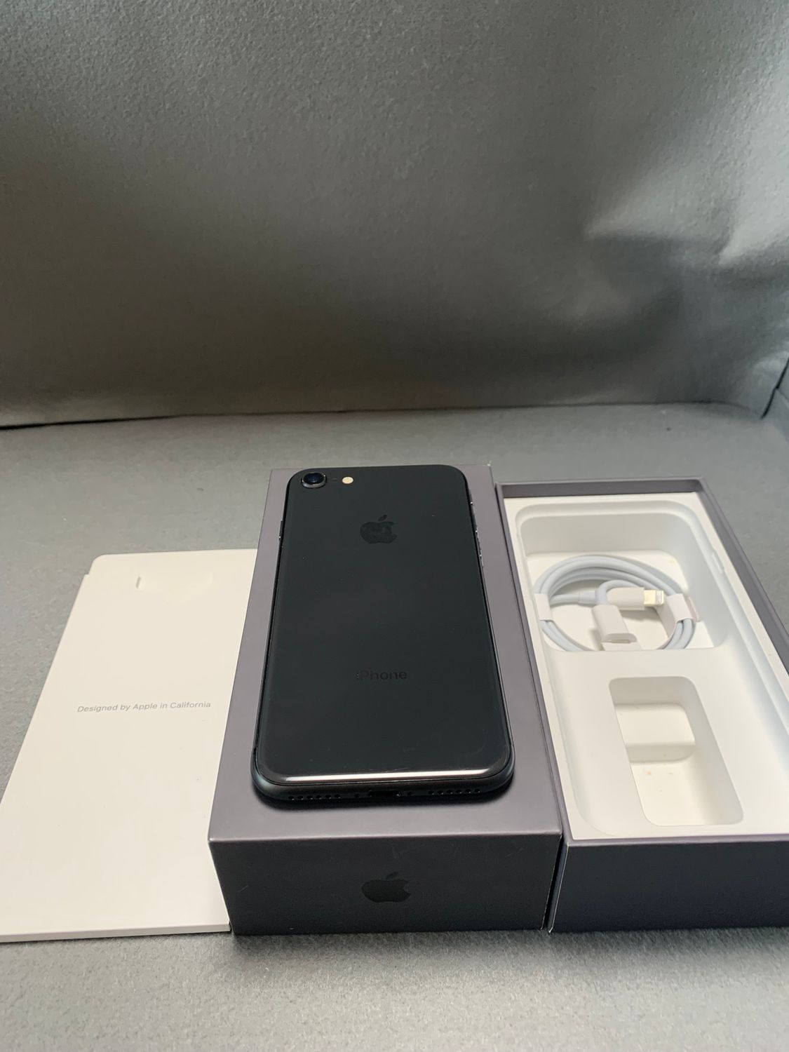 ムスビー｜超美品 国内版 SIMフリー iPhone8 64GB ブラック色