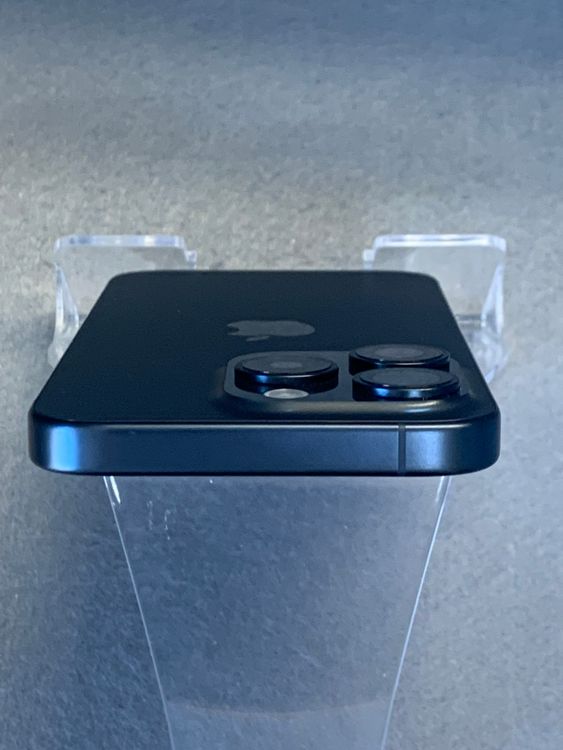����Ʊ�͡������ǡ�SIM�ե꡼iPhone15pro 256GB �֥롼�����󥦥࿧