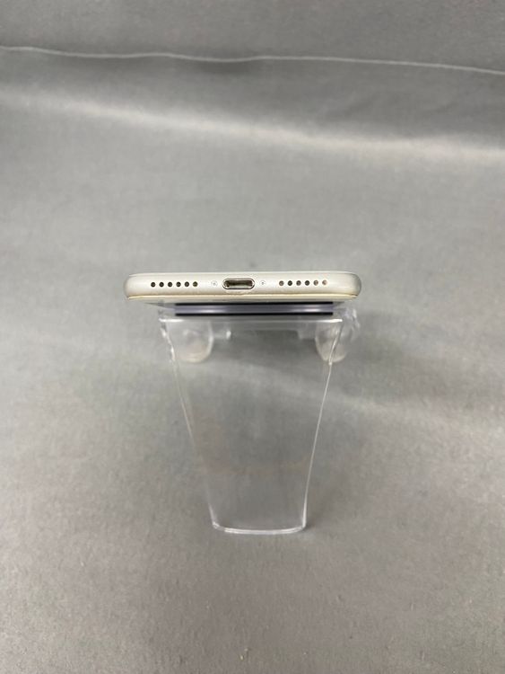 ���� ������ SIM�ե꡼ iPhone8 64GB ����С���