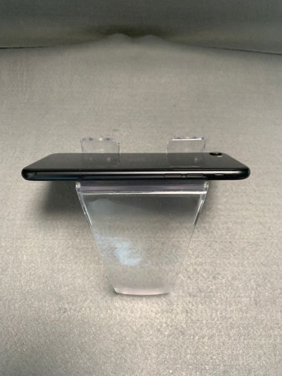 Ķ���� ������ SIM�ե꡼ iPhoneSE ��2���� 256GB �֥�å���