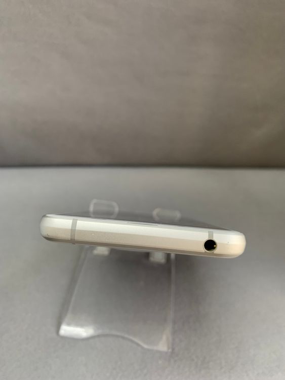 ���� SIM�ե꡼ AQUOS sense3 Lite 64GB ����С��ۥ磻�ȿ�