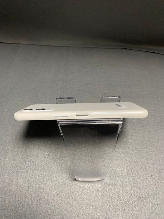 ĶʡǡSIMե꡼arrows We 64GB ۥ磻ȿ