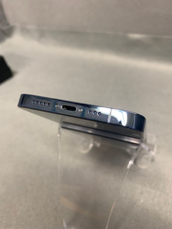 ���ʡ������ǡ�SIM�ե꡼��iPhone13pro 512GB ������֥롼��