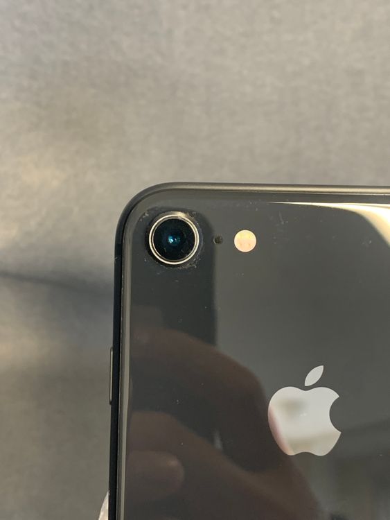 Ķ���ʡ������ǡ�SIM�ե꡼��iPhone8 64GB ���ڡ������쥤��