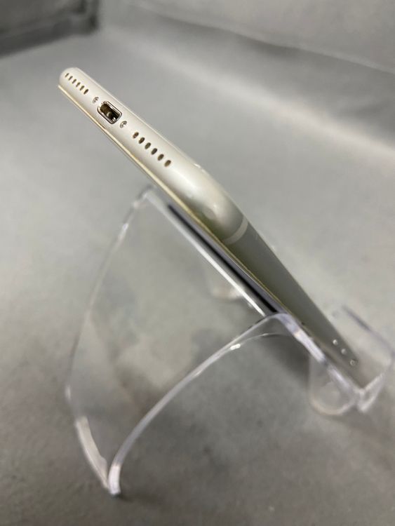 ���� ������ SIM�ե꡼ iPhone8 64GB ����С���