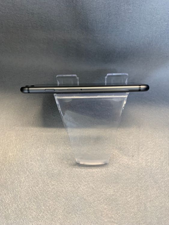 ���� ������ SIM�ե꡼ iPhone8 64GB ���ڡ������쥤��