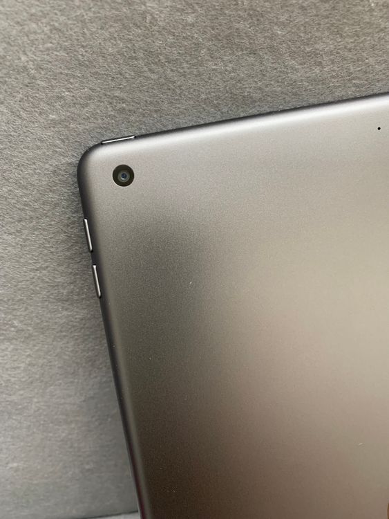 Ķ���� ������ Wi-Fi�� iPad ��9���� 64GB ���ڡ������쥤��