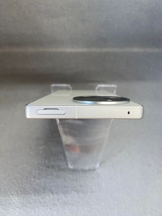 Ķ���� ������ SIM�ե꡼ A401SH AQUOS R9 256GB �ۥ磻�ȿ�