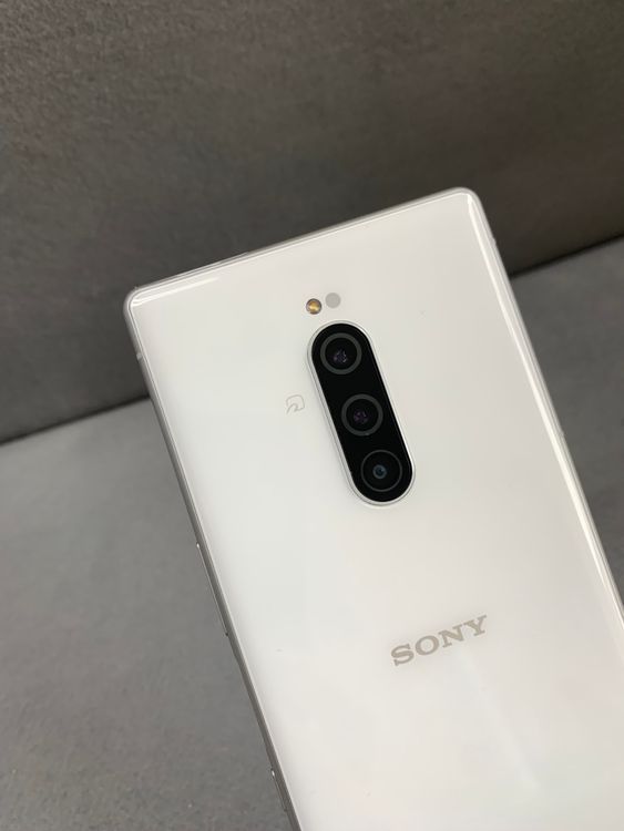 ���� ������ SIM�ե꡼ Xperia 1 SOV40 64GB �ۥ磻�ȿ�