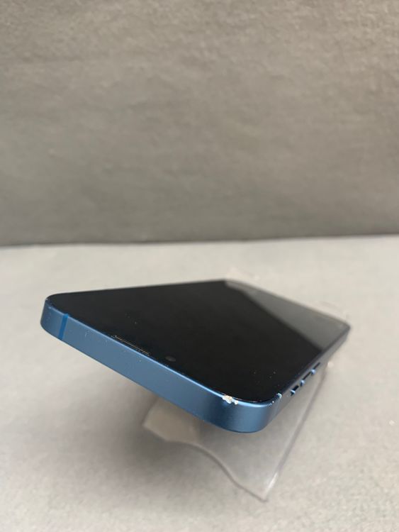 ���� Apple���ȥ��� SIM�ե꡼ iPhone13 256GB �֥롼��