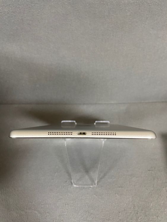 ������� ������ SIM�ե꡼ iPad mini ��3���� 16GB Cellular ����С�