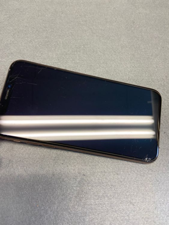 ��� ������ SIM�ե꡼ iPhoneXs 256GB ������ɿ�