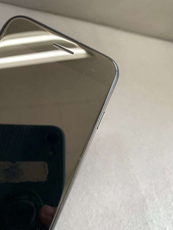 ���ʡ������ǡ�SIM�ե꡼��iPhoneSE��3���� 64GB �ߥåɥʥ��ȿ�
