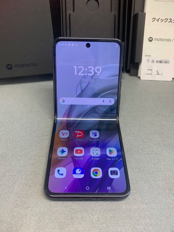 ���� SIM�ե꡼ MOTOROLA razr 50s 256GB �����饰�쥤��