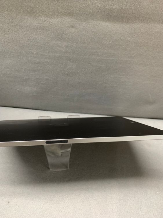 ���� ������ iPad Pro 12.9����� ��4���� 1TB Wi-Fi�� ���ڡ������쥤��