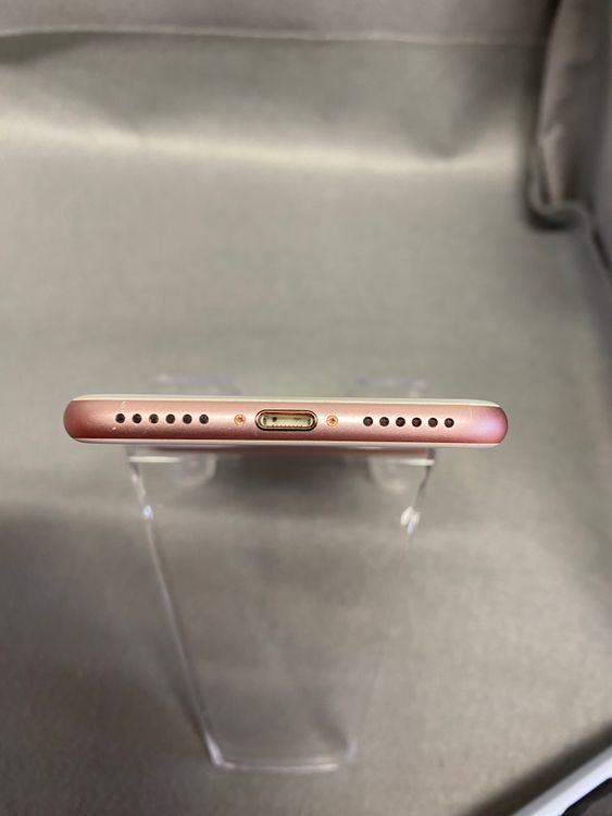 ���ʡ������ǡ�SIM�ե꡼��iPhone 7 128GB ������������ɿ�
