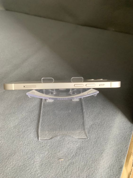 ���ʡ������ǡ�SIM�ե꡼��iPhone12 128GB �ۥ磻�ȿ�