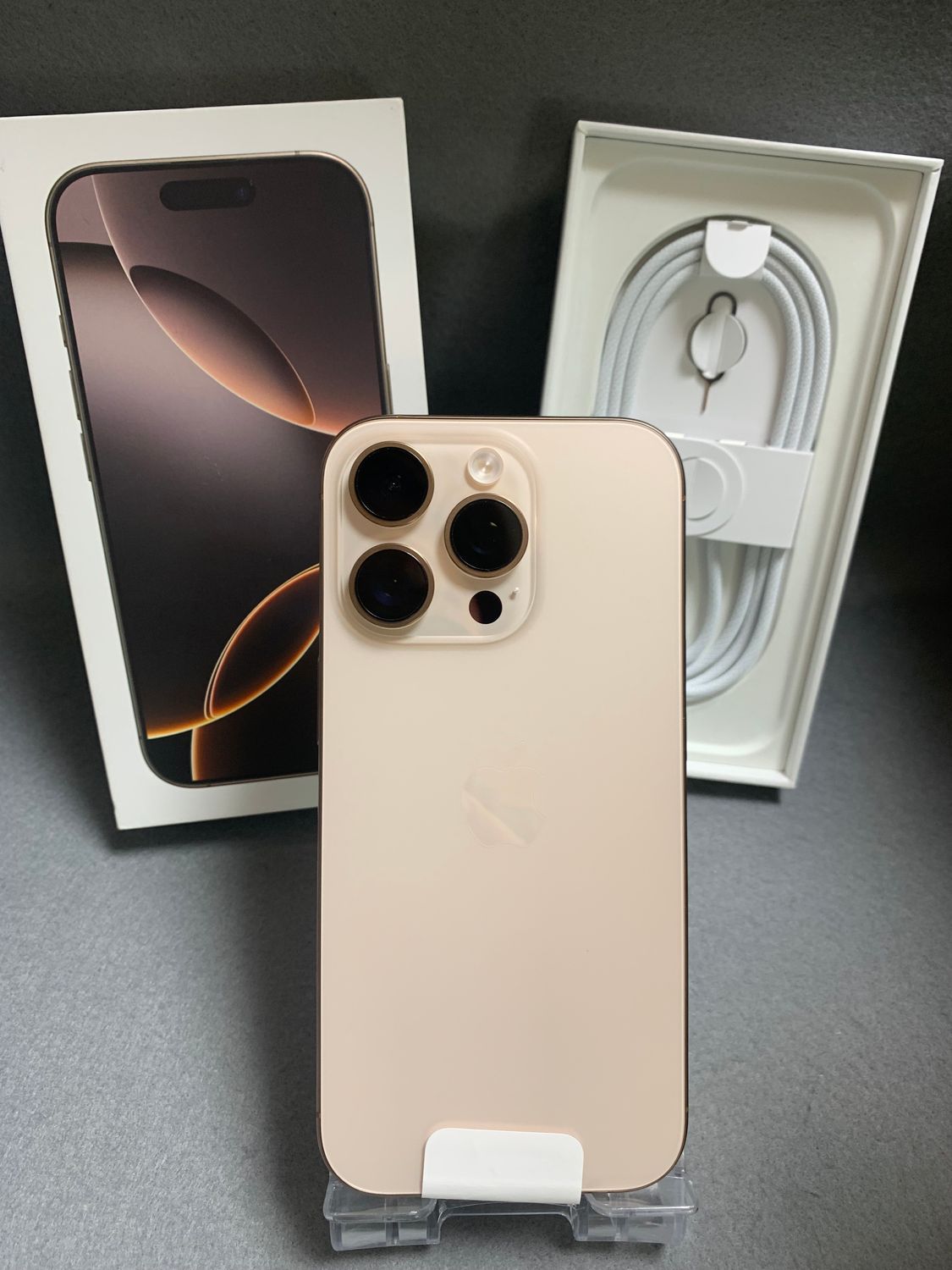 ムスビー｜新品同様【限定保証あり】国内版 SIMフリー iPhone16 Pro  