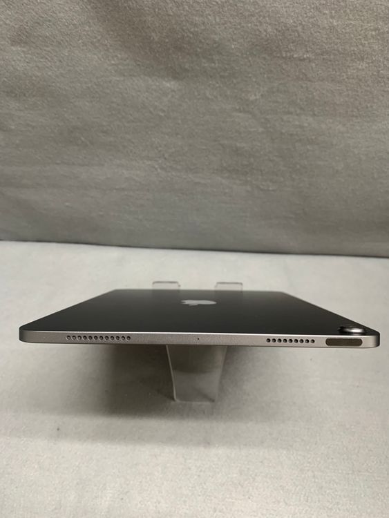 Ķ���� ������ iPad Air ��5���� 256GB Wi-Fi�� ���ڡ������쥤��