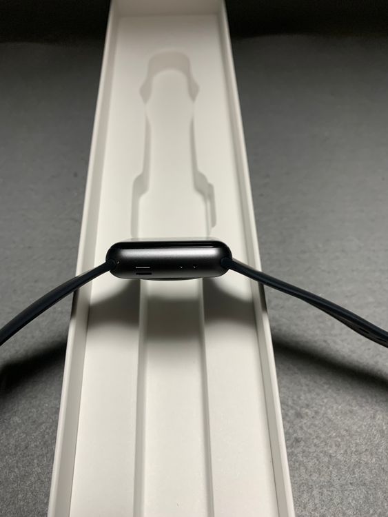 ��� ������ Apple Watch Series3 GPS�� 38mm ���ڡ������졼����ߥ˥���